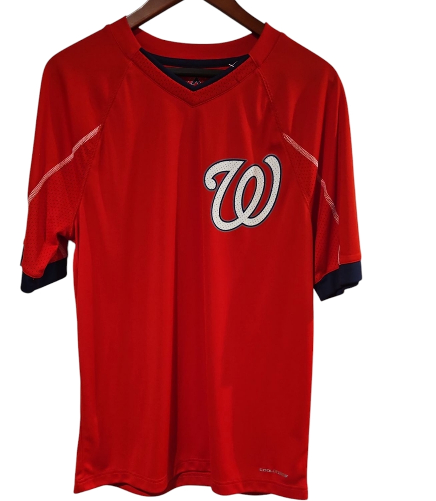 NWOT Red Washington Nationals Jersey SIZE MEDIUM